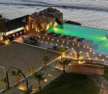 Playas de Rosarito Casa | Tritons Place-Half Acre Oceanfront Paradise With Private Pool, Jacuzzi, Fire Pit, Beach Access