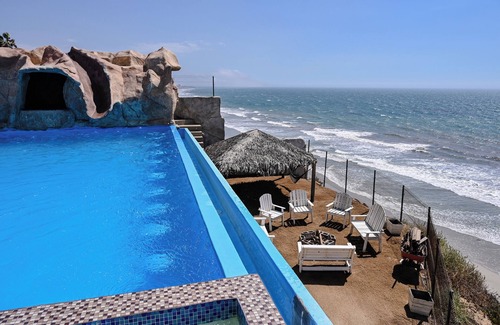 Primo Tapia Casa | Tritons Place oceanfront + private heated pool