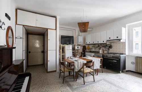 Guastalla Apartamento | Trlocale boheme in porta romana