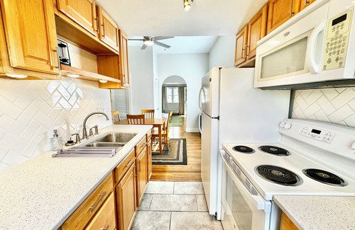 Upland Casa | Trojan Hideaway on First Street