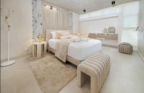 Isla Verde Apartamento | Tropĭmar Suites 2BR Modern Beach Escape New!