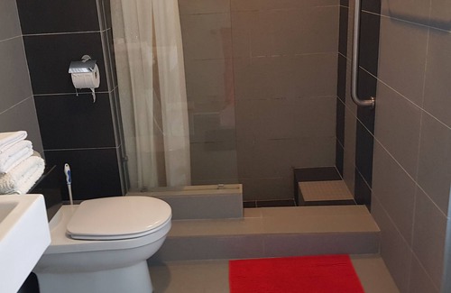 Johor Bahru Apartamento | TROPEZ minutos a Paradigm M / Legoland Family (WiFi)