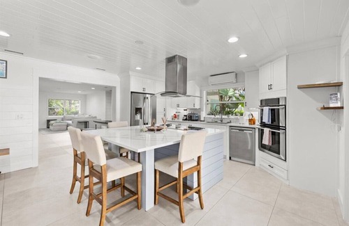 Braden River Casa | Trophy Fish, Family and Pet Friendly with backyard privacy!