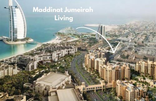 Umm Suqeim 3 Apartamento | Trophy Jumeriah Pearl Retreat with Great Pool & Gym in Madinat Jumeriah Living