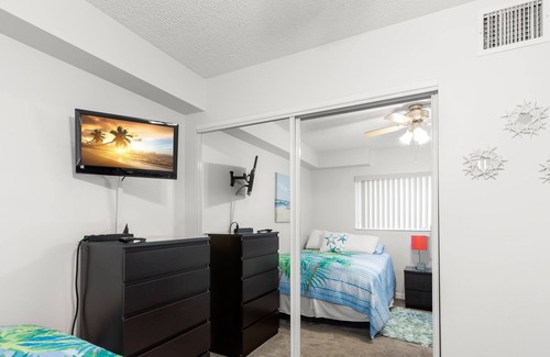 Madeira Beach Condominio | Tropic Breezes #4