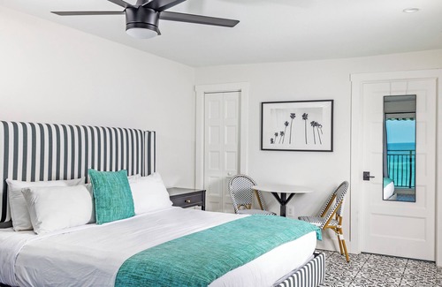 Bradenton Beach Hotel | Tropic Isle at Anna Maria Island Inn
