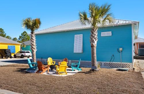 Fort Morgan Casa | Tropic Like Its Hot Beachside Cottage-Resort Pool