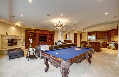 Muirlands Casa | Tropical 5BR La Jolla Retreat by NamaStay