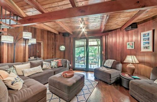 Keaau Casa | Tropical Cabana with Deck, Hot Tub and Lush Scenery!