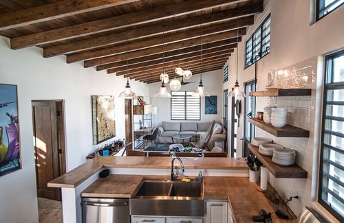 Esperanza Casa | Vistas a la playa de Coco y al mar Caribe en 5 acres-Casita en Encantada