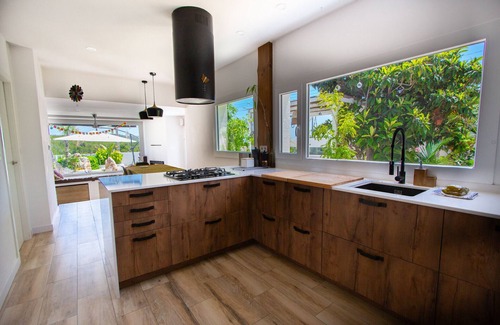 El Castell de Montornés Villa | Oasis Tropical Costa Dorada con piscina privada