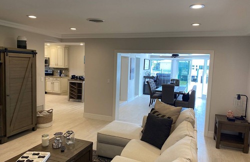 Garden Isles Casa | Tropical Escape Entire 3 bedroom House w/heated pool and hot tub