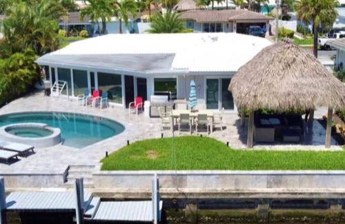 Garden Isles Casa | Tropical Escape Entire 3 bedroom House w/heated pool and hot tub