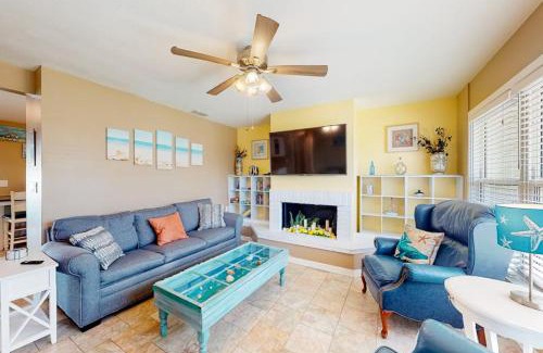 Bayshore Gardens Casa | Tropical Haven Retreat 4 Beds 3 Baths Ultimate Family Vacation