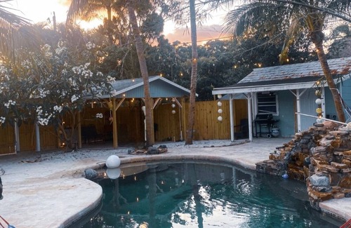 Hobe Sound Casa | Tropical Historic Pool Home, Hobe Sound