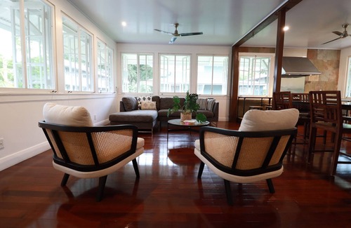 Panama City Casa | Casa Tropical con Encanto Histórico, WiFi, Baños Privados y Espacios de Trabajo