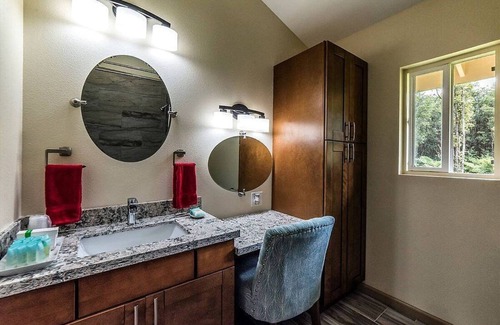 Mountain View Casa | Tropical Island Paradise - Leialoha Cottage