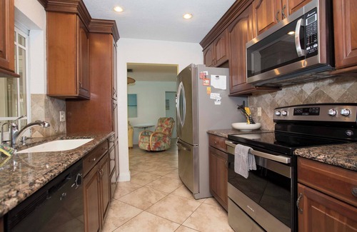 Punta Gorda Casa | Tropical island style pool home