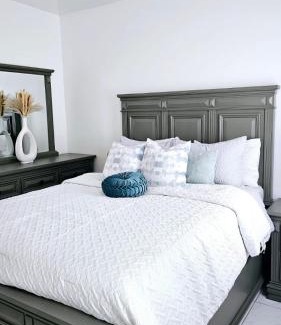 Mango Walk Apartamento | Tropical Luxe Modern Townhouse