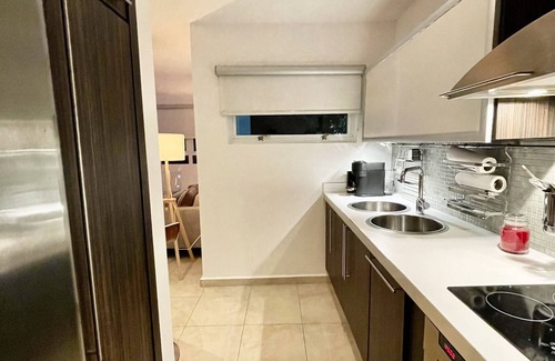 Ocean Park Apartamento | Tropical Modern Apt in Ocean Park Gated Community