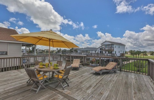 Galveston Casa | Tropical Oasis In Beautiful Galveston-tiki Island 3 Bedroom Home by RedAwning