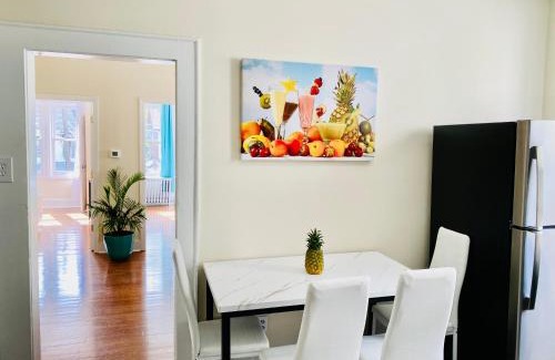 Irvington Casa | Tropical Oasis - Room 3