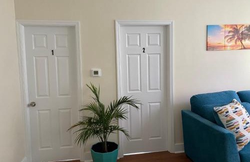 Irvington Casa | Tropical Oasis - Room 3