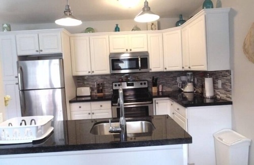 Dolphin Isles Apartamento | Precio con descuento de otoño: oasis tropical, 1 habitación, 3 minutos a pie de la playa