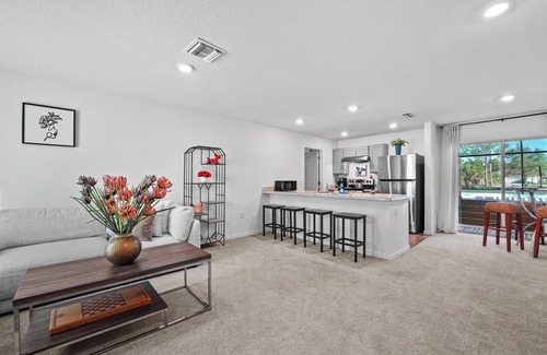 North Port Casa | Charming, brand- new 3BR, 2BA house,