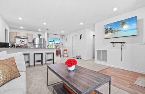 North Port Casa | Charming, brand- new 3BR, 2BA house,