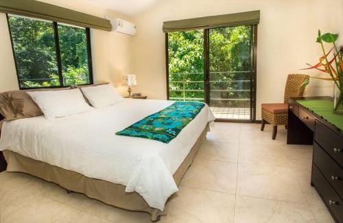 Parrita Casa | Tropical Paradise Villa - Beautiful Pool, Surrounded by Nature and Wildlife!