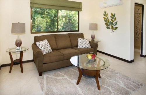 Parrita Casa | Tropical Paradise Villa - Beautiful Pool, Surrounded by Nature and Wildlife!