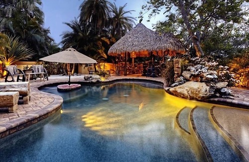 Palmetto Casa | ESPECIALES DE VERANO! PISCINA TROPICAL, DORMIR 8, IMPERMEABLE PARA PESCA, OPCIÓN DE BARCO!