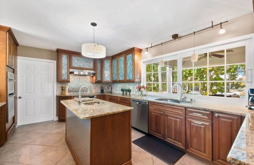 Stuart Casa | Tropical Resort Style Retreat w/ Pool House 4BR, 3 Bath