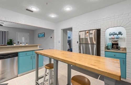 Whitney Beach Casa | 2.5mi to beach, Dogs OK, Pvt Pool, Grill, Tropical