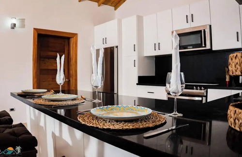 Sanchez Villa | Retiro Tropical con Piscina Privada en Samaná para familias y Grupos