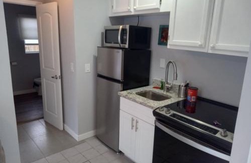 Clearwater Beach Hotel | Tropical Sky Ranch Motel