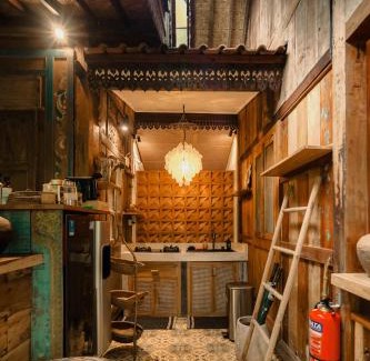 Mas Chalet De Esquí | Tropical Traditional Indonesian Wooden Cottage - Beji Mas, Ubud
