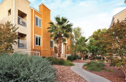 Las Vegas Complejo | Tropicana Condos
