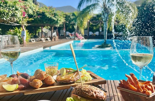 Bas Vent Apartamento | Tropicana Suites