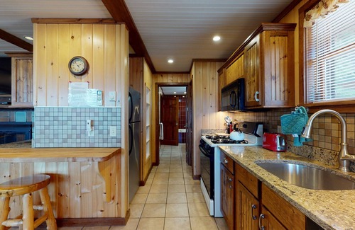 North Lake George Cabina | Trout House Village Resort