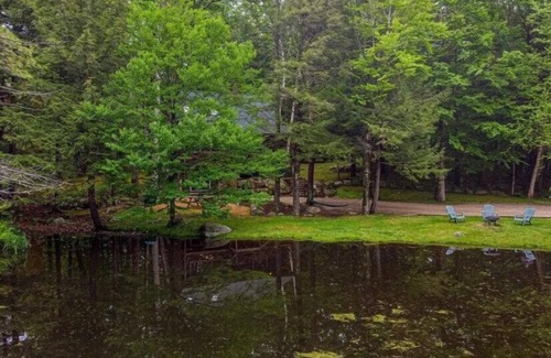 Moultonborough Cabina | Trout Pond House with Lake Kanasatka Beach access!