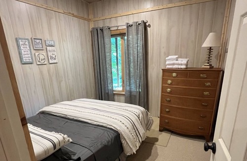 Perrysville Cabina | Trove of Trees Cabin - 24+ acres of woods near Mohican / Pleasant Lake