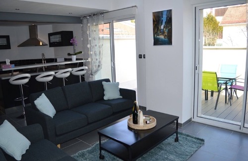 Sainte-Savine Cabaña | TROYES - Loft tranquilo con terraza