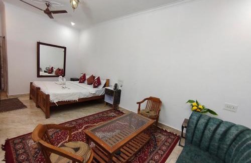 Khajuraho Hotel | TRPOTELS Shree Ram Vilas