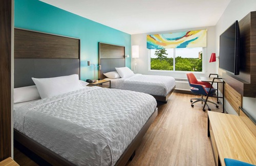 North Charleston Hotel | Tru by Hilton Charleston Airport