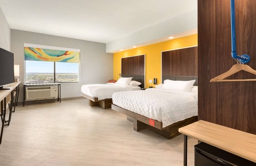 Cheyenne Hotel | Tru by Hilton Cheyenne WY