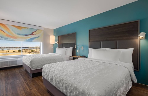 Oshkosh Hotel | Tru By Hilton Oshkosh