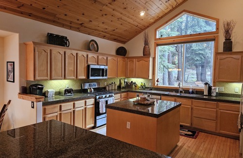 Truckee Cabina | Truckee Cabin on Tahoe Donner Golf Course