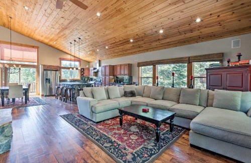 Truckee Casa | Truckee Escape with Hot Tub Near Ski Resorts
